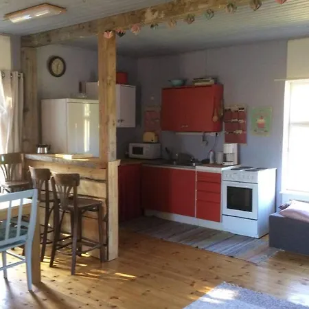Huwikumpula 1830's Wooden House In Lapland Apartamento